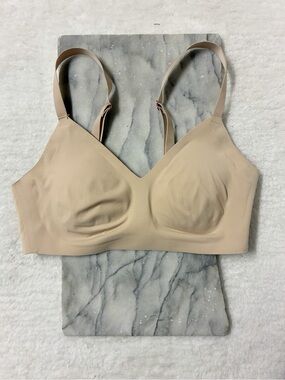 Aerie Real Free Wire-Free Bra Nude Beige Size Small Removable Padding